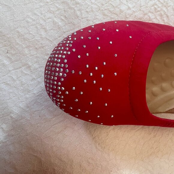 LIKE NEW WALKING CRADLES Women's Red Suede Flats with Sparkles Size 7WW - Picture 6 of 9